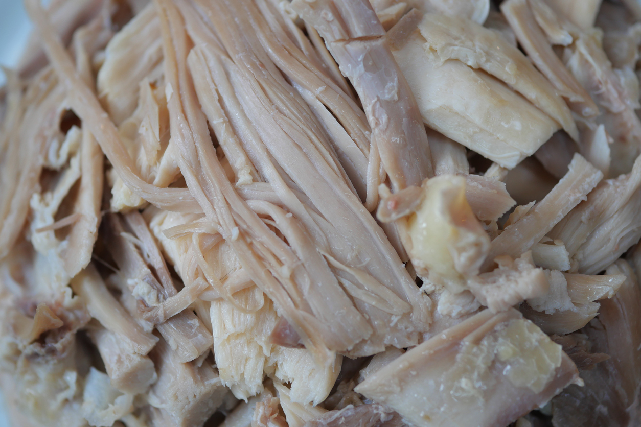 Shred boiled chicken breast